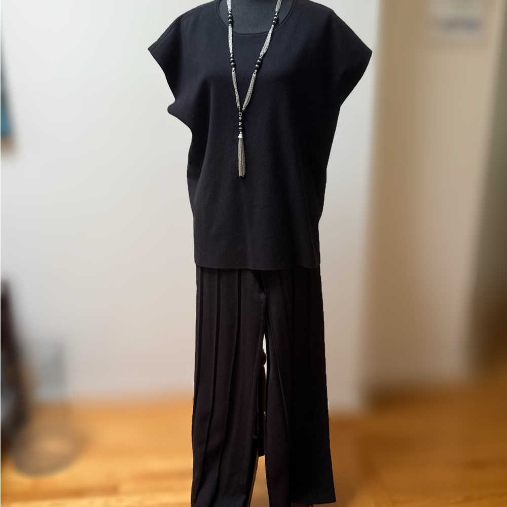 Sophisticated Black Wide Leg Knit Pants